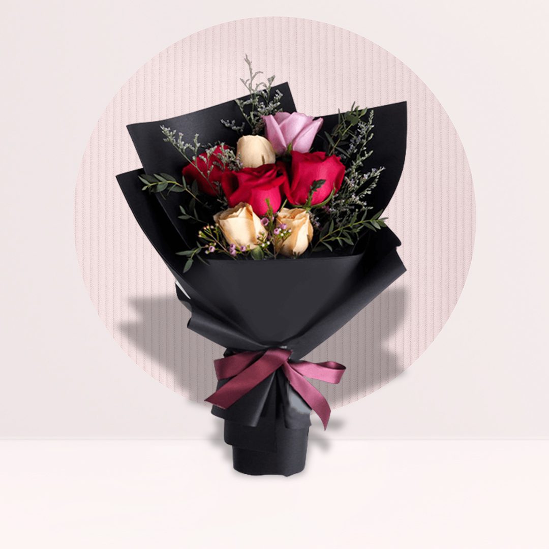 Roses of Delight Black Wrap Bouquet