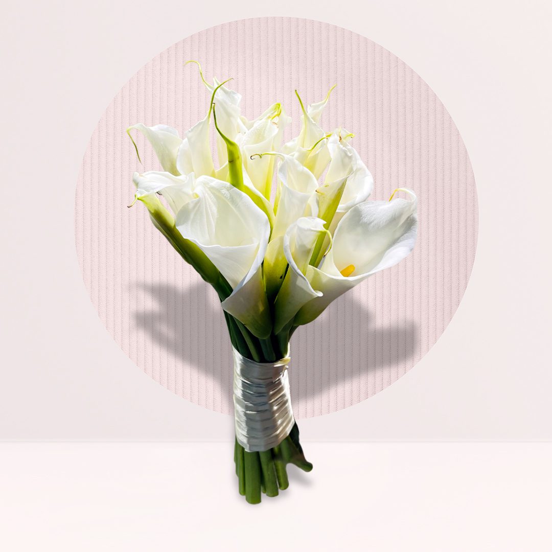 9 (8) Elegant white calla lily bridal bouquet