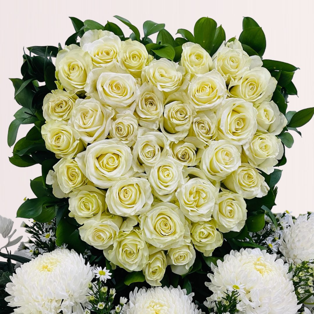 3 (31) send condolences flowers online