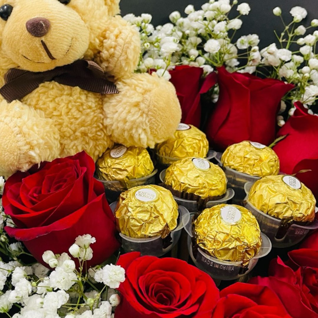 521 send bouquet ferrero rocher online