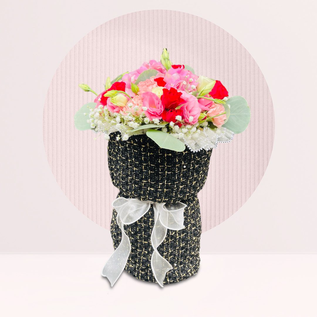 1 (124) Pink red carnation spray rose flower box with baby’s breath and eucalyptus