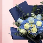 blue-hydrangea-rose-bouquet_003