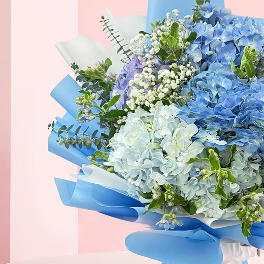 blue-hydrangea-rose-bouquet_02