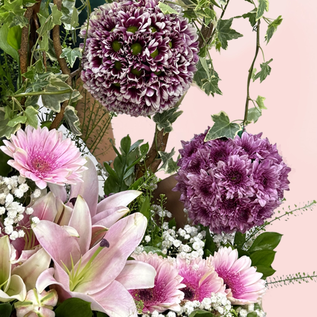 purple-chrysanthemum-gerbera-basket_04
